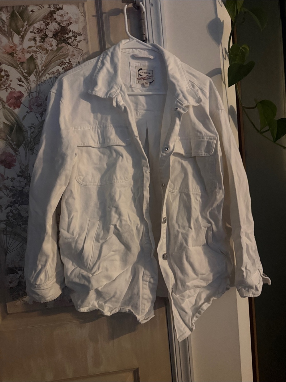 White Women's Utility Jacket with Multiple Pockets